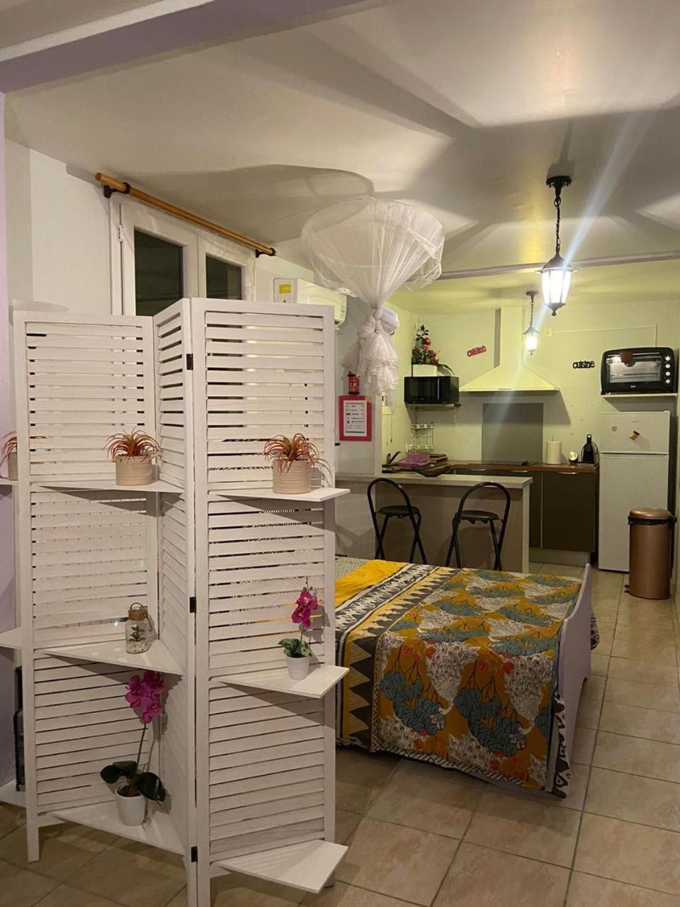 Residence Cannelle เลส์ทรัวส์-ซีเลต์ ภายนอก รูปภาพ